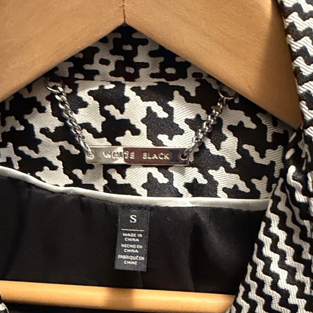 White House Black Market Black and White Houndstooth Trench Coat - Picture 2 of 3